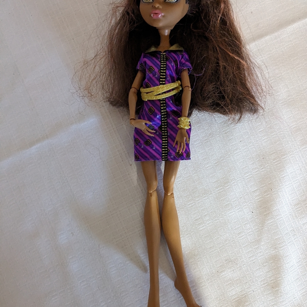 Monster High Clawdeen Wolf Coffin Bean fashion doll 2008 Mattel